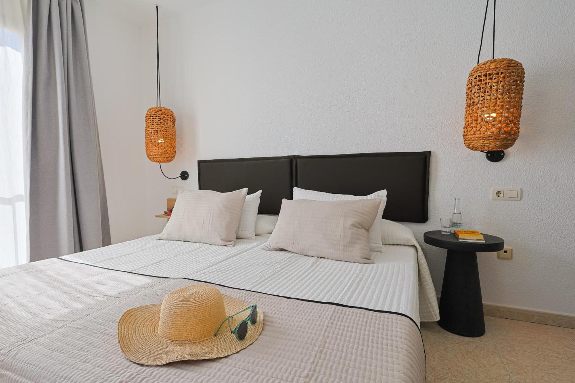 Hotel Olas De อัลมูเญการ์ ภายนอก รูปภาพ