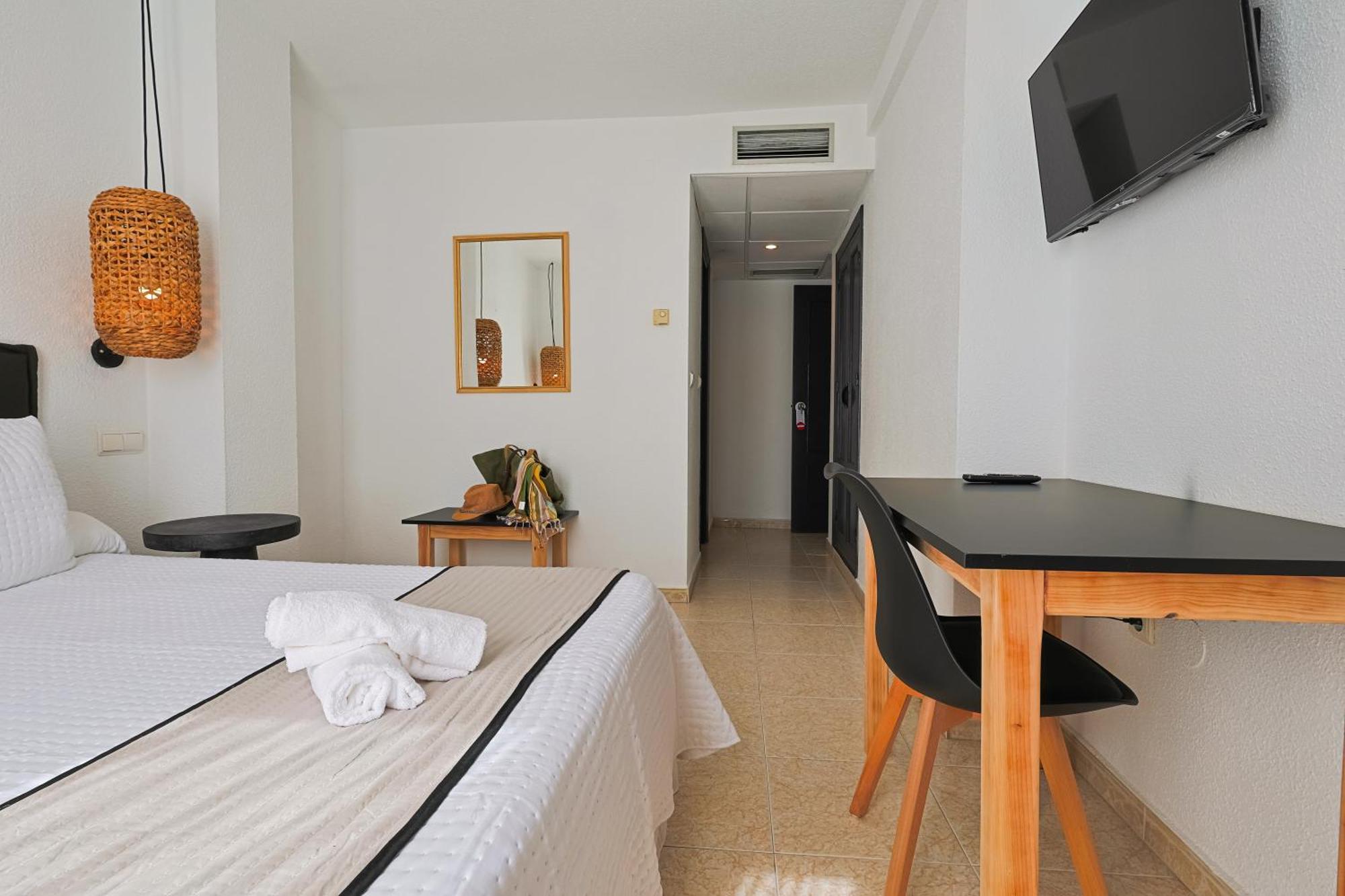 Hotel Olas De อัลมูเญการ์ ภายนอก รูปภาพ