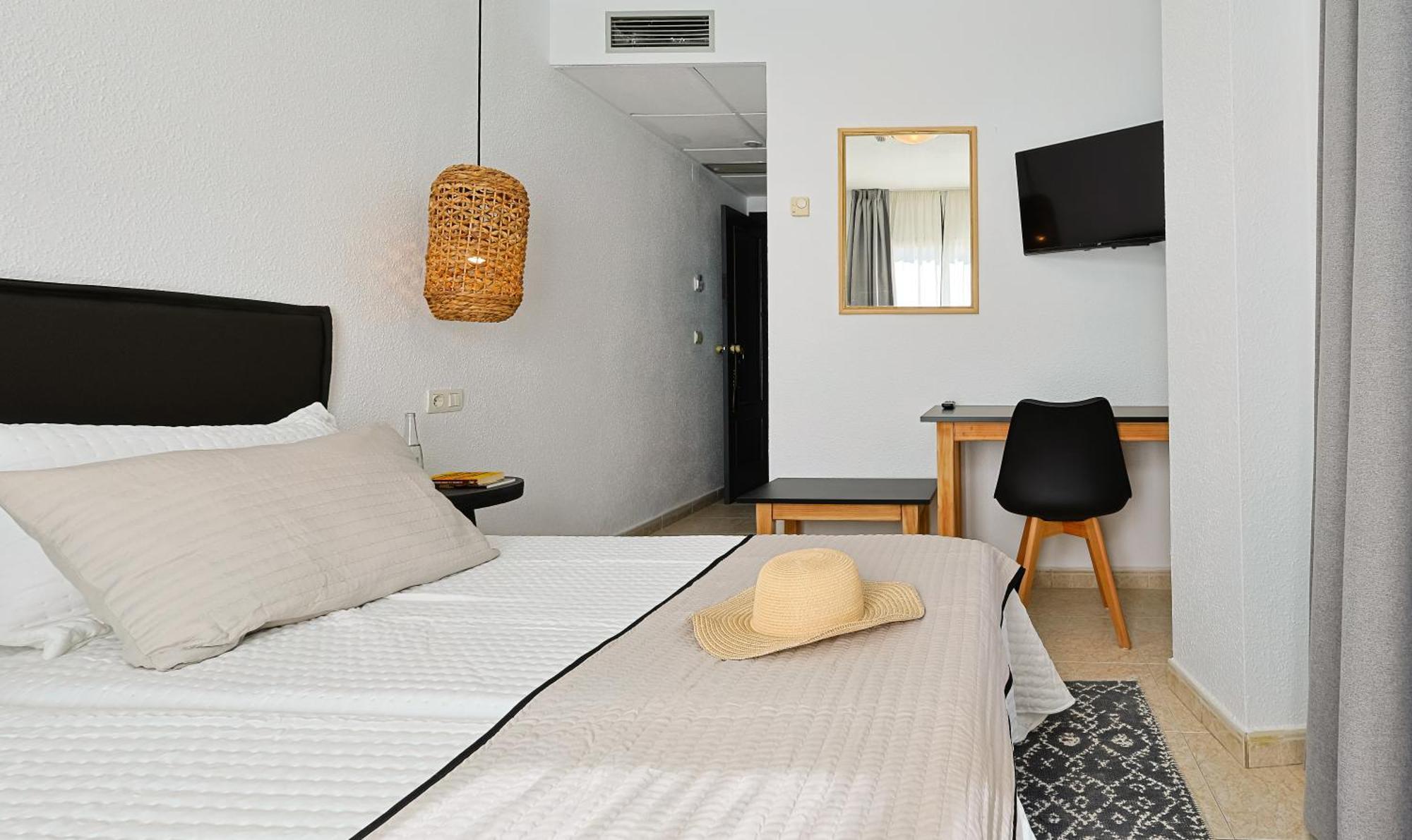 Hotel Olas De อัลมูเญการ์ ภายนอก รูปภาพ