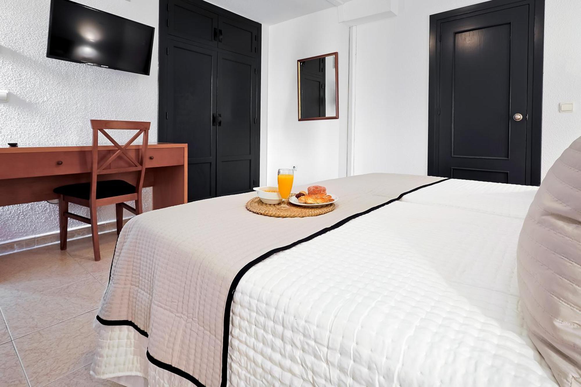 Hotel Olas De อัลมูเญการ์ ภายนอก รูปภาพ